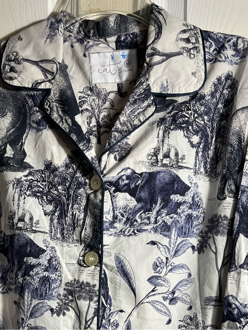 Cats White and Navy Elephant Print Button-Up Pajama M - Picture 2 of 7